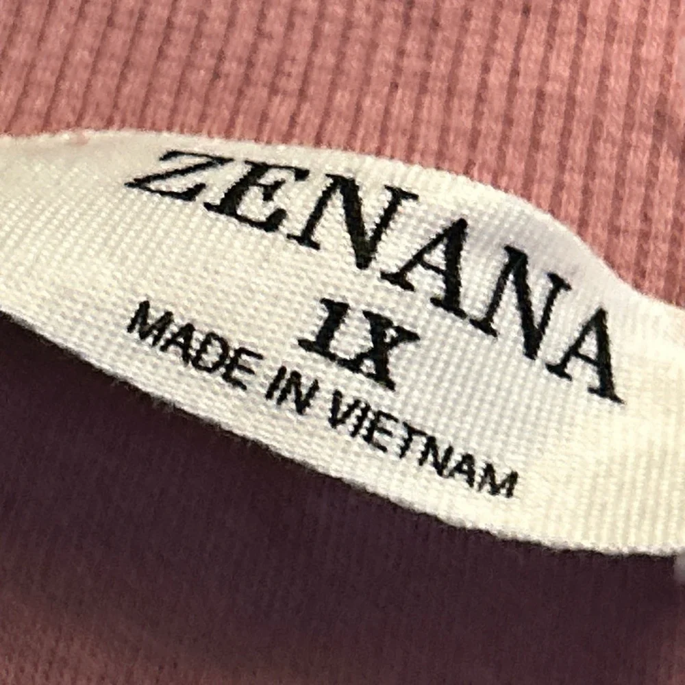Women's Zenana Romper Size 1X Pink - Picture 4 of 6